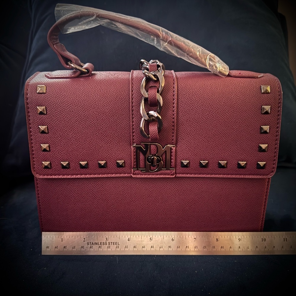 Purple Badgley Mischka Studded Shoulder Bag! Beautiful handbag! Brand New!